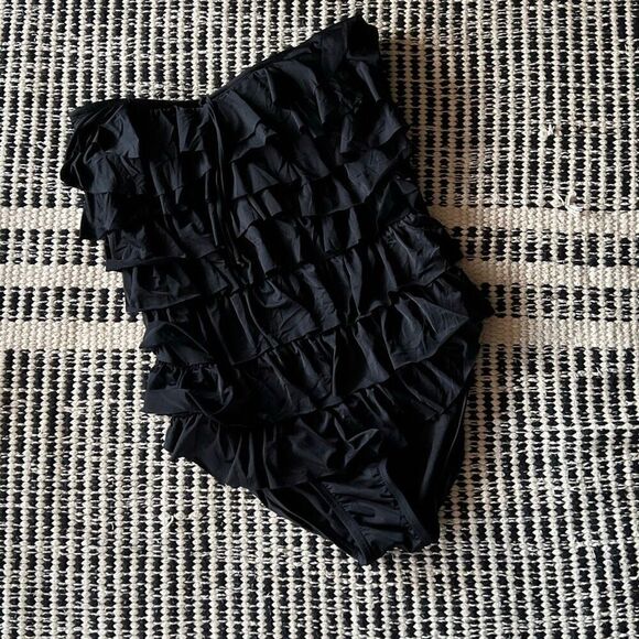 Xhilaration Other - Xhilaration Size Small Black Strapless one piece swim suit
